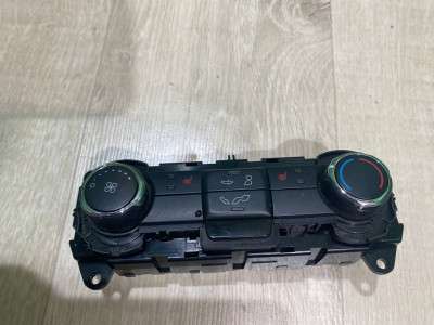 Панель управления климат-контроля Ford Explorer (2011-2019)