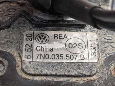 Антенна Volkswagen Touareg NF (2010-2014)