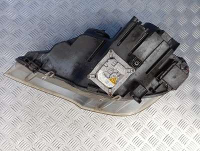Фара передня права BMW X5 E70 (2007-2010) дорестайл