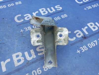 Кронштейн (кріплення) крила лівий Renault Trafic II, Opel Vivaro II, Nissan Primastar II (2006-2014) рестайл
