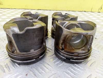 Поршень Renault Trafic II, Opel Vivaro II, Nissan Primastar II (2006-2014) рестайл