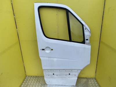 Двері передні праві Mercedes-Benz Sprinter W 906 (2006-2014) дорестайл