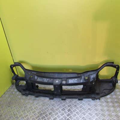 Панель передня (телевізор) Renault Trafic II, Opel Vivaro II, Nissan Primastar II (2001-2006) дорестайл