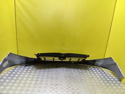 Накладка бампера переднього центральна Renault Trafic II, Opel Vivaro II, Nissan Primastar II (2006-2014) рестайл