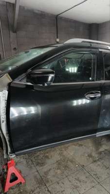 Дверь передняя левая Nissan Rogue 2014-2020