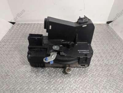 Замок дверей передньої правої Renault Trafic II, Opel Vivaro II, Nissan Primastar II (2006-2014) рестайл