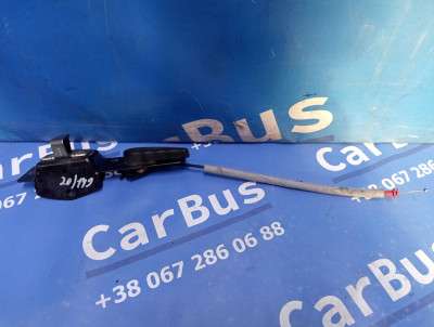 Кронштейн (тримач) ручки дверей Renault Trafic II, Opel Vivaro II, Nissan Primastar II (2006-2014) рестайл