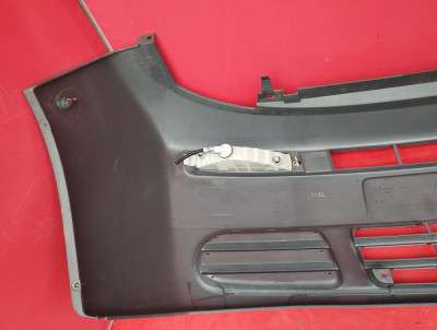 Бампер передний Renault Trafic II, Opel Vivaro II, Nissan Primastar II (2001-2006) дорестайл