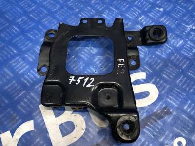 Кронштейн Ford Escape 3 FL ( 2012 - 2019 )