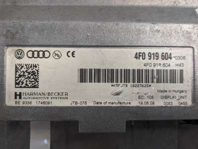 Монітор (дисплей комп`ютера центральний) Audi Q7 (2006-2009)