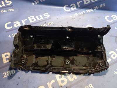 Накладка декоротивна (на ДВС) Mercedes-Benz Sprinter W 903 (2000-2006)