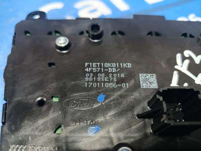 Панель керування магнітолою  Ford Escape 3 FL ( 2012 - 2019 )