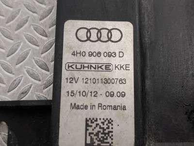 Блок керування паливним насосом Audi Q7 (2006-2009)