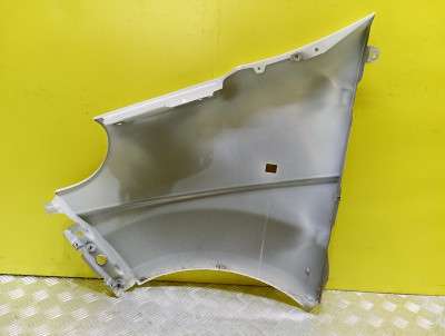 Крило переднє праве Renault Trafic II, Opel Vivaro II, Nissan Primastar II (2006-2014) рестайл