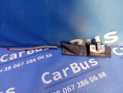 Кронштейн (тримач) ручки дверей Renault Trafic II, Opel Vivaro II, Nissan Primastar II (2006-2014) рестайл