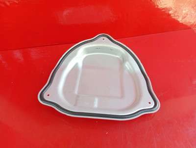 Кришка салонна паливного баку Audi Q7 4M(2015-2020)