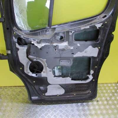 Двері передні праві Renault Trafic II, Opel Vivaro II, Nissan Primastar II (2006-2014) рестайл