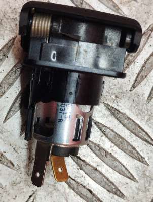Прикурювач BMW X3 F25 (2010-2017)