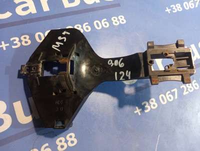 Кронштейн (тримач) ручки дверей Mercedes-Benz Sprinter W 906 (2006-2014) дорестайл