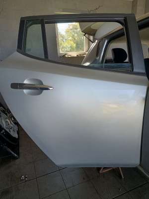 Двері задні праві Nissan LEAF I 2010-2017