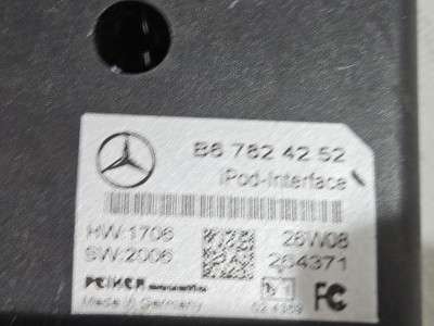 Блок мультімедіа Mercedes ML W164 (2005-2011) - 4