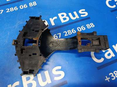 Кронштейн (тримач) ручки дверей Mercedes-Benz Sprinter W 906 (2006-2014) дорестайл