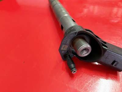 Форсунка дизельна електрична Volkswagen Touareg (2007-2010) рестайл