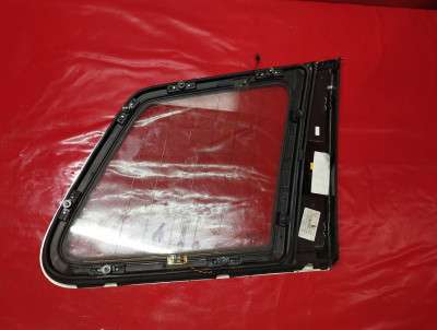 Скло кузовне заднє ліве Volkswagen Touareg (2007-2010) рестайл