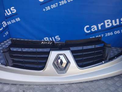 Накладка бампера переднего центральная Renault Trafic II, Opel Vivaro II, Nissan Primastar II (2006-2014) рестайл