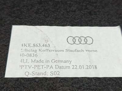 Фальшпол речового відділення Audi E-TRON